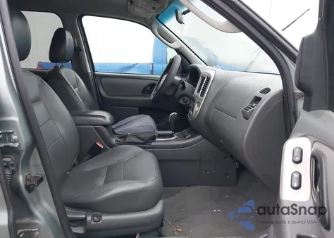 2006 Ford Escape Hybrid from USA, damaged, VIN 1FMCU96H36KC35925